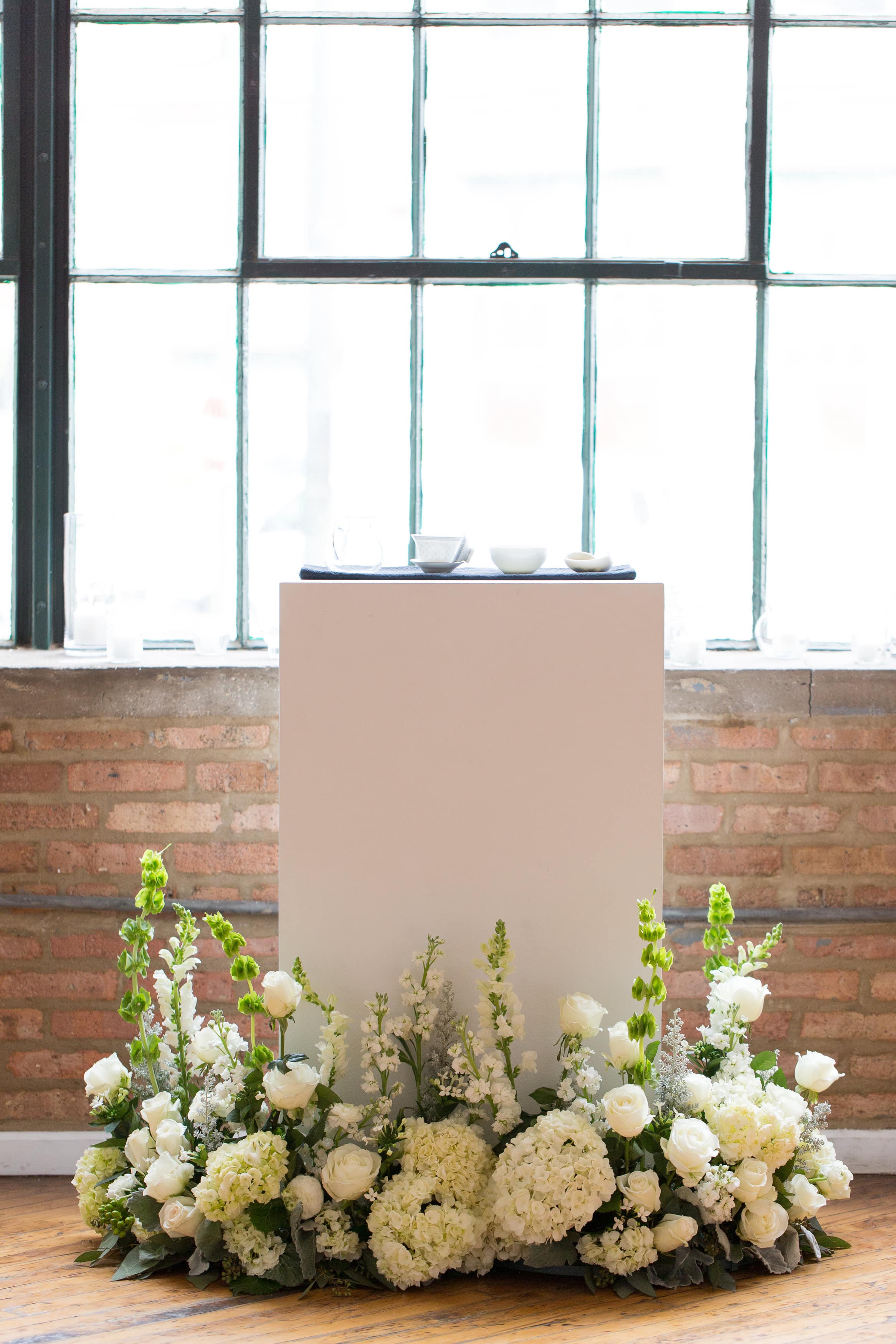 Close-up of the altar and the tea ware